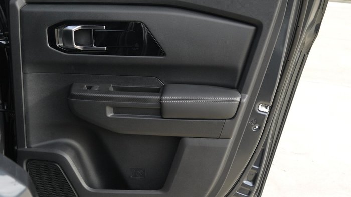 2026 Nissan Navara ST-X