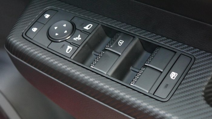 2026 Nissan Navara ST-X