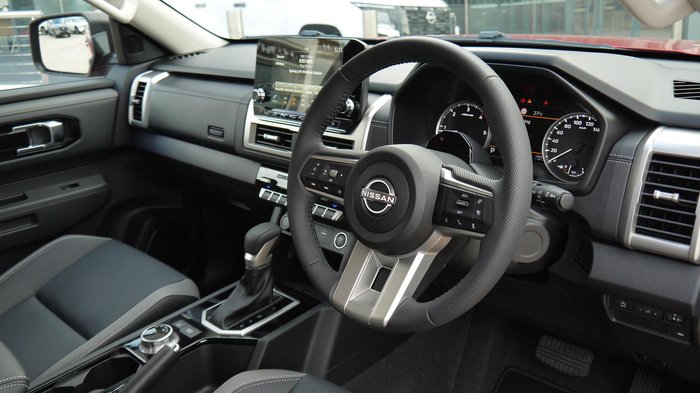 2026 Nissan Navara ST-X