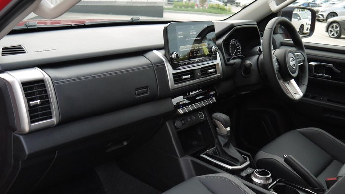 2026 Nissan Navara ST-X