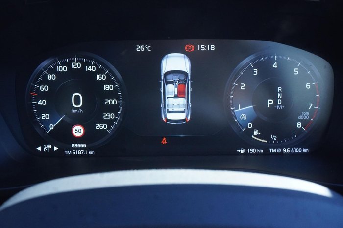 2019 Volvo XC40 T5 R-Design