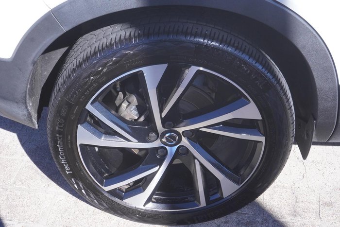 2019 Volvo XC40 T5 R-Design