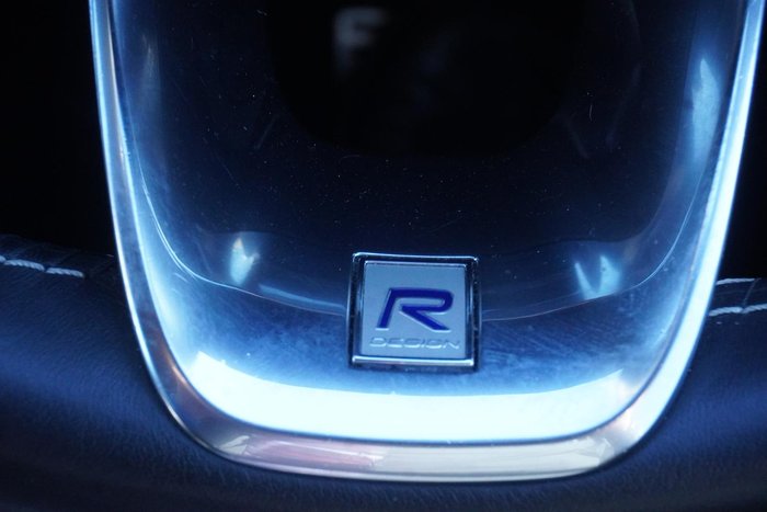 2019 Volvo XC40 T5 R-Design