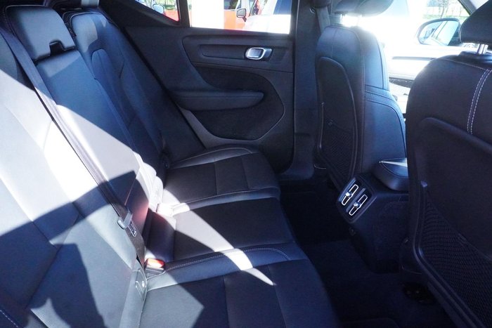 2019 Volvo XC40 T5 R-Design