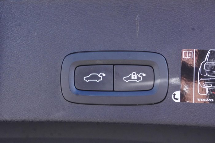 2019 Volvo XC40 T5 R-Design