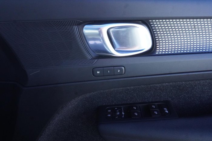 2019 Volvo XC40 T5 R-Design