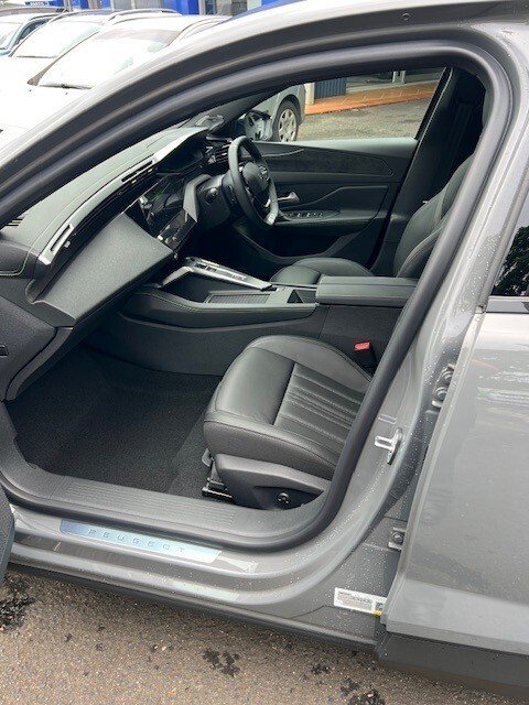 2024 Peugeot 408 GT Premium Fastback e-DCS Hybrid