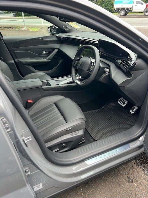 2024 Peugeot 408 GT Premium Fastback e-DCS Hybrid