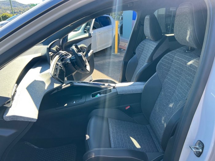 2025 Peugeot 5008 Allure e-DCS