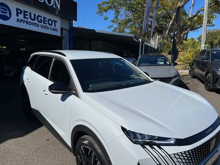 2025 Peugeot 5008 Allure e-DCS