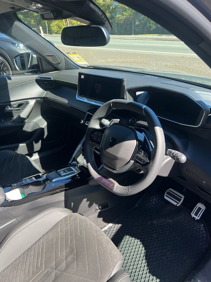 2025 Peugeot 2008 GT Hybrid