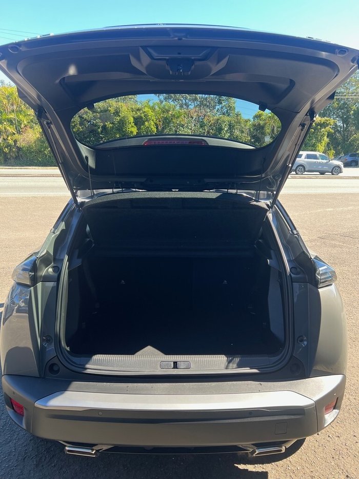 2025 Peugeot 2008 GT Hybrid