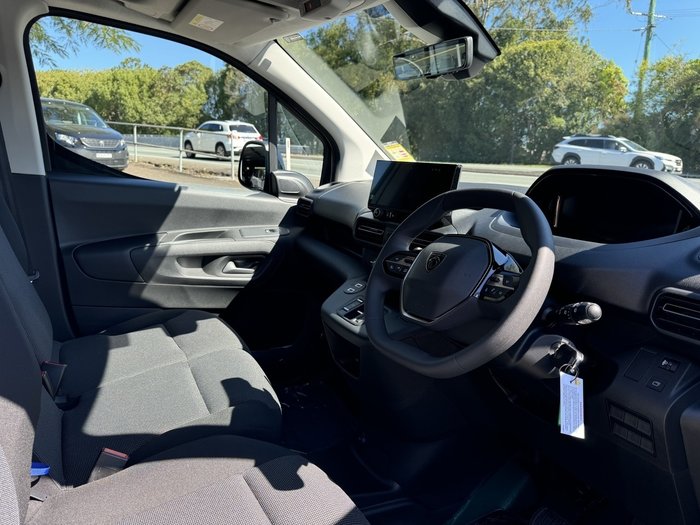 2025 Peugeot Partner Pro Low Roof LWB