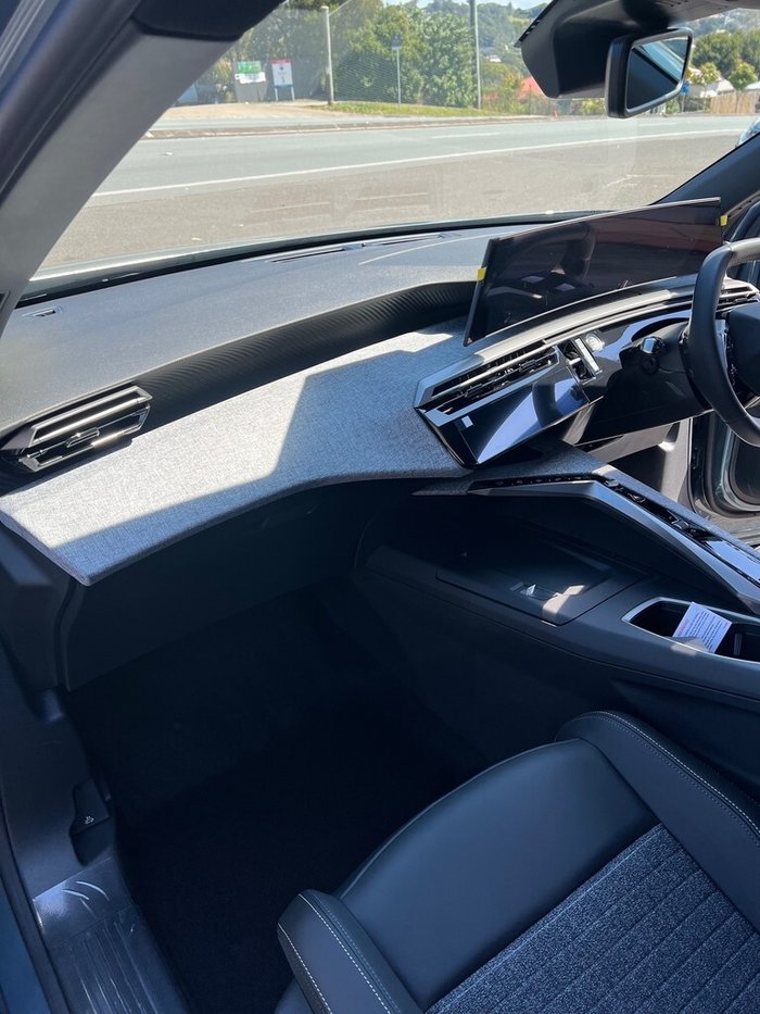 2025 Peugeot 3008 Allure e-DCS Hybrid