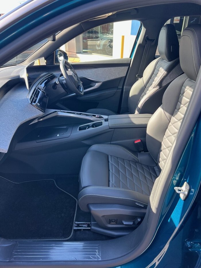 2025 Peugeot 5008 GT Premium e-DCS Hybrid