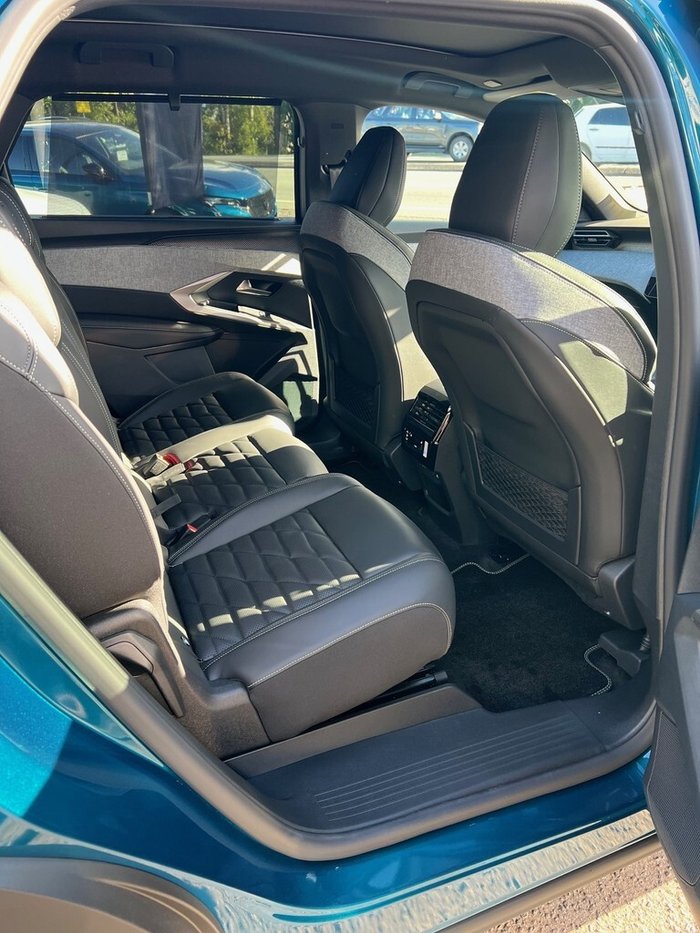 2025 Peugeot 5008 GT Premium e-DCS Hybrid