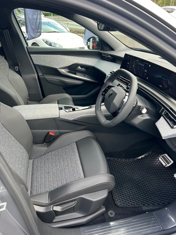 2025 Peugeot 5008 Allure e-DCS Hybrid