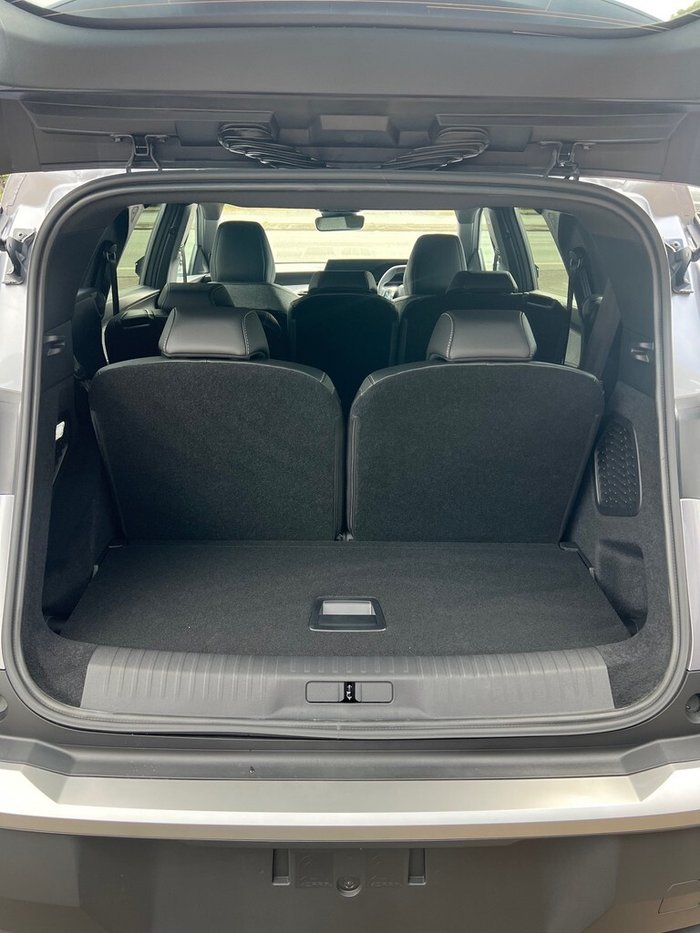 2025 Peugeot 5008 Allure e-DCS Hybrid