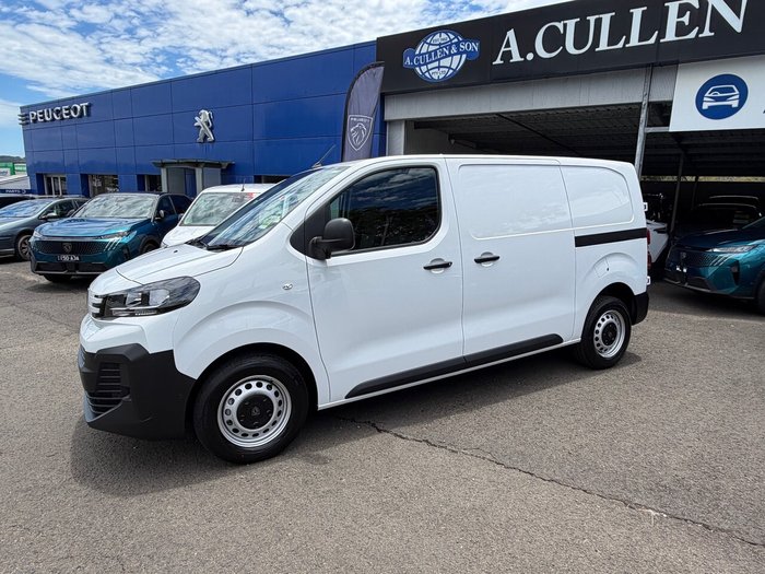 2025 Peugeot Expert Pro SWB