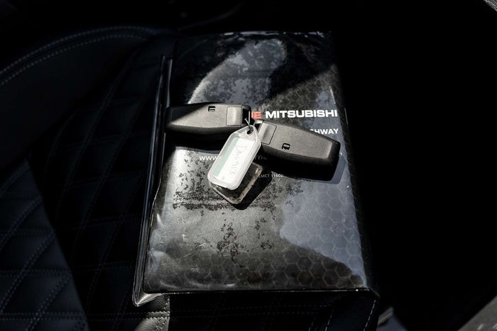 2024 Mitsubishi Outlander Exceed