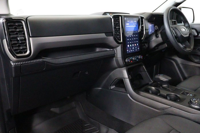 2024 Ford Everest Ambiente