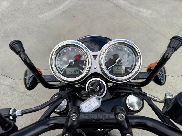 2023 Triumph Bonneville T120