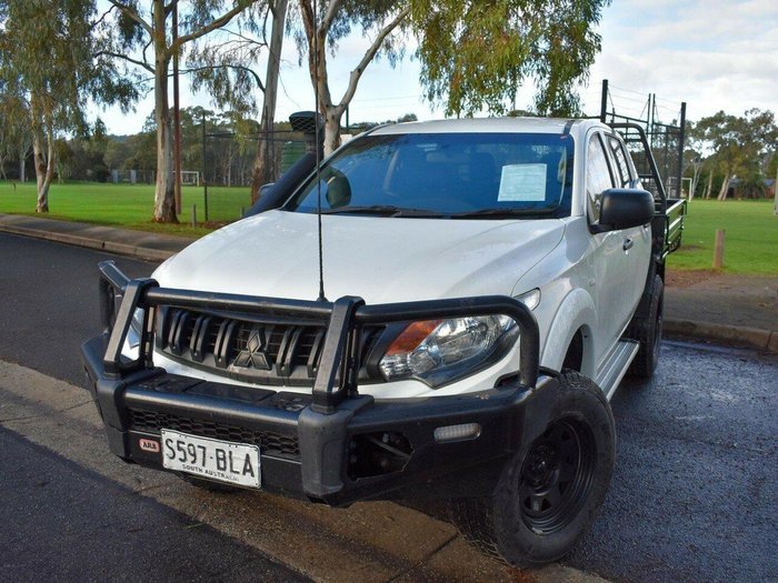 2016 Mitsubishi Triton GLX
