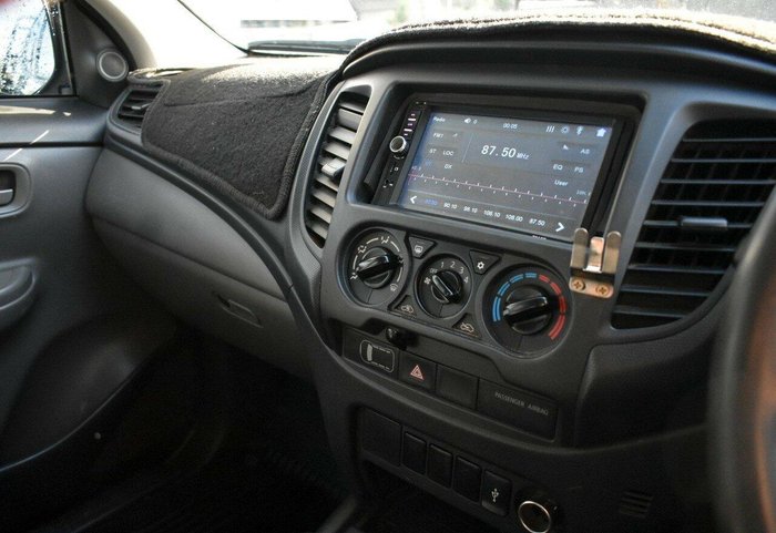 2016 Mitsubishi Triton GLX
