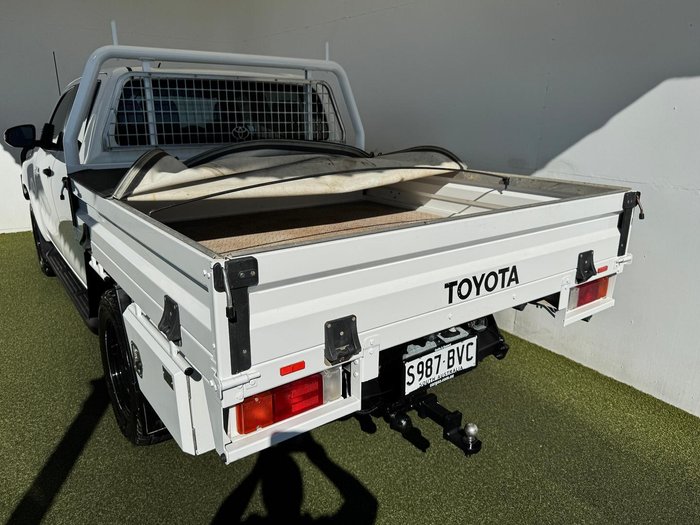 2018 Toyota Hilux SR