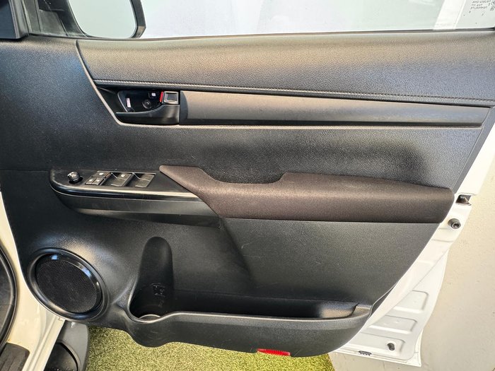 2018 Toyota Hilux SR