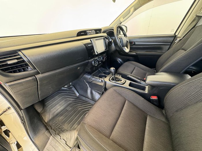2018 Toyota Hilux SR