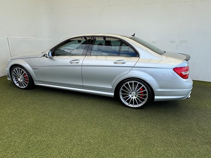 2011 Mercedes-Benz C-Class C63 AMG Performance Package Plus