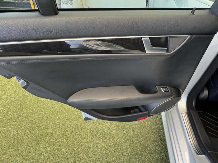 2011 Mercedes-Benz C-Class C63 AMG Performance Package Plus