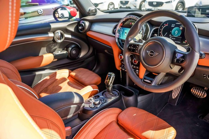 2023 MINI Hatch John Cooper Works Classic