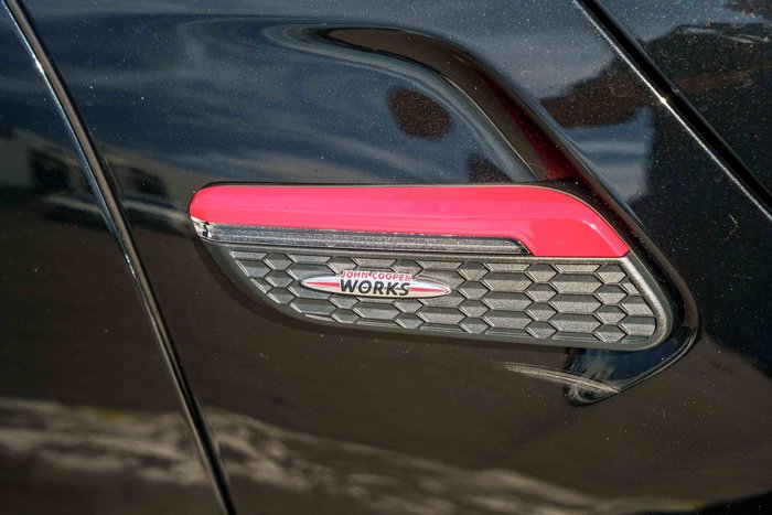 2023 MINI Hatch John Cooper Works Classic