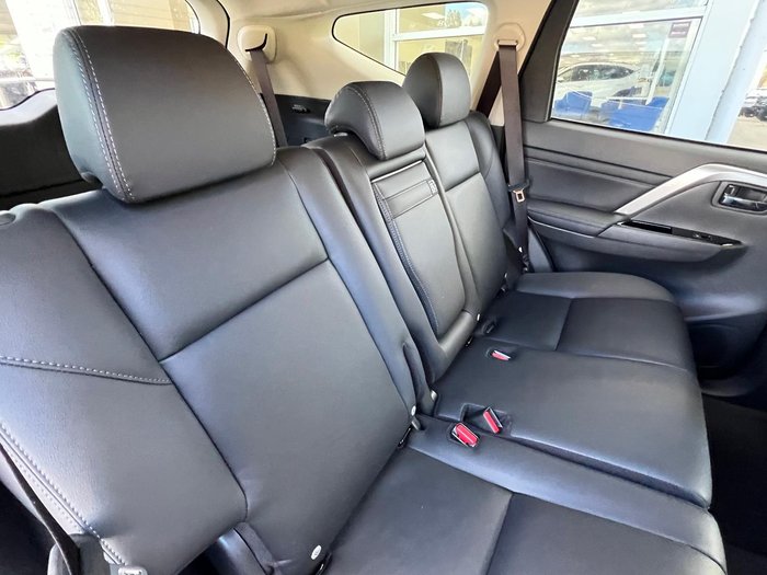 2024 Mitsubishi Pajero Sport Exceed