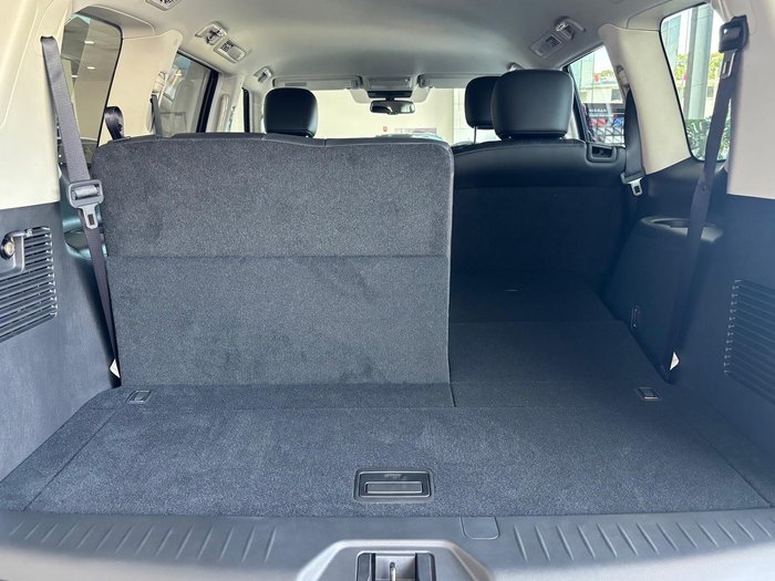 2026 Nissan Patrol Warrior Y62 MY26 4X4 Dual Range Black Obsidian