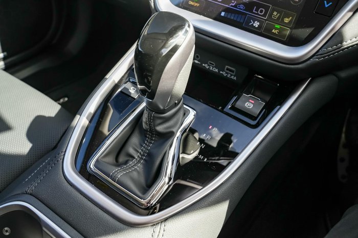 2025 Subaru Outback AWD Touring XT