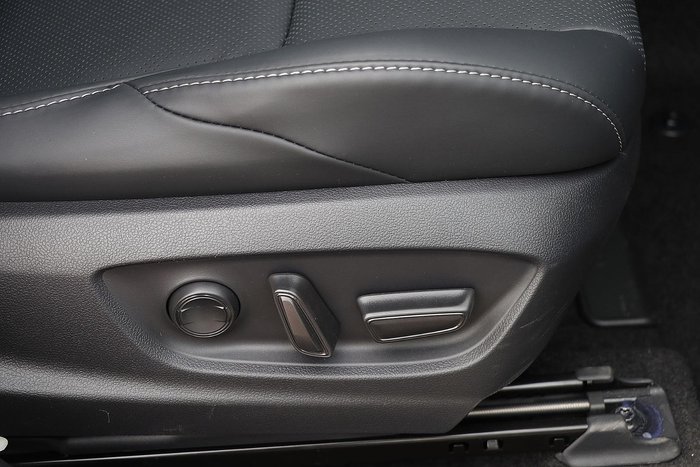 2025 Subaru Solterra AWD