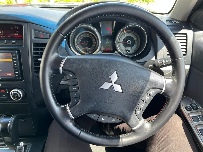 2012 Mitsubishi Pajero GLX