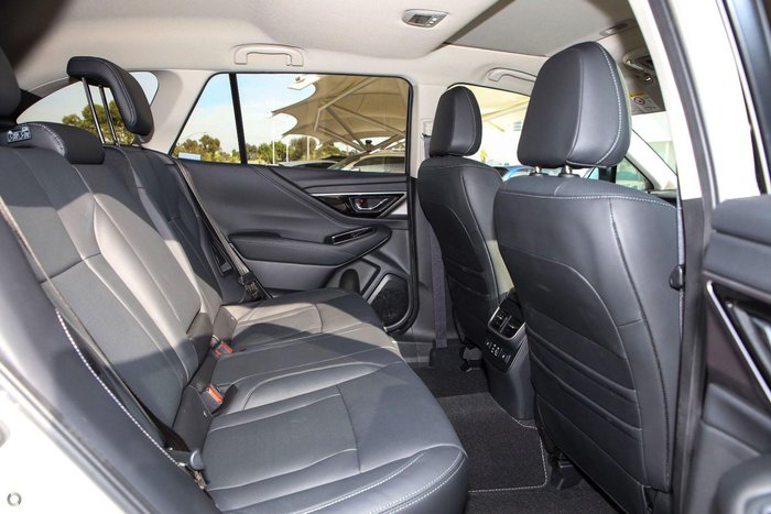 2025 Subaru Outback AWD Touring