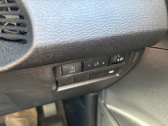 2025 Mitsubishi Triton GLS