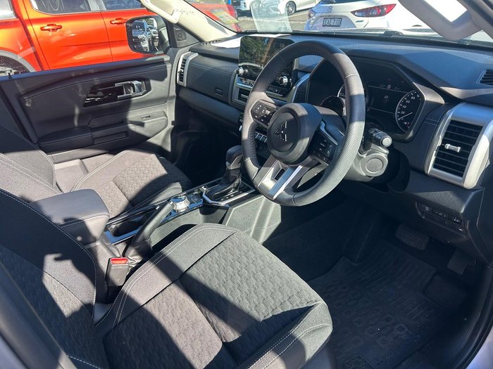 2025 Mitsubishi Triton GLS