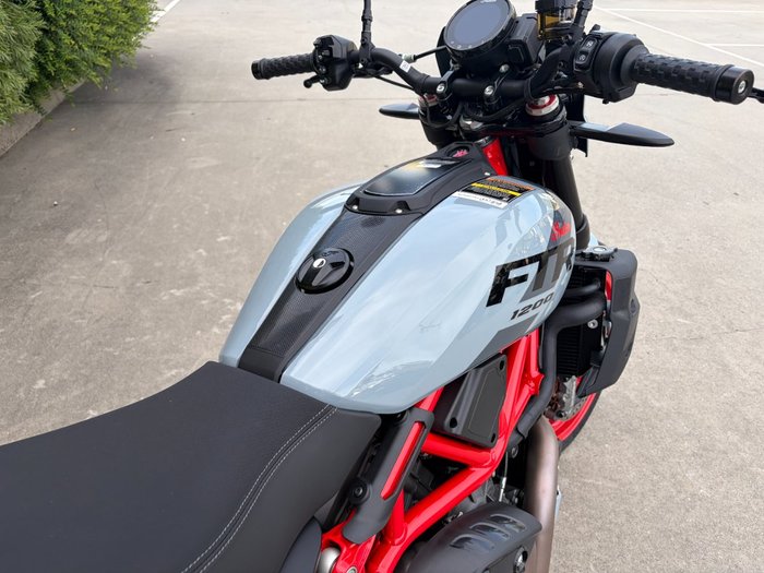 2024 Indian FTR SPORT Grey