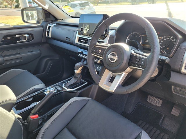 2026 Nissan Navara ST-X