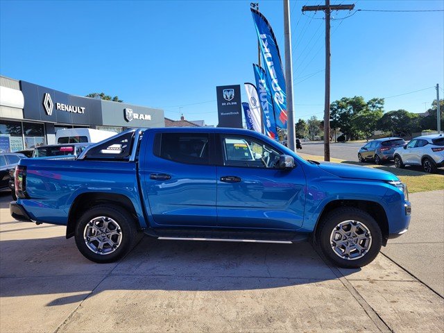 2026 Nissan Navara ST-X