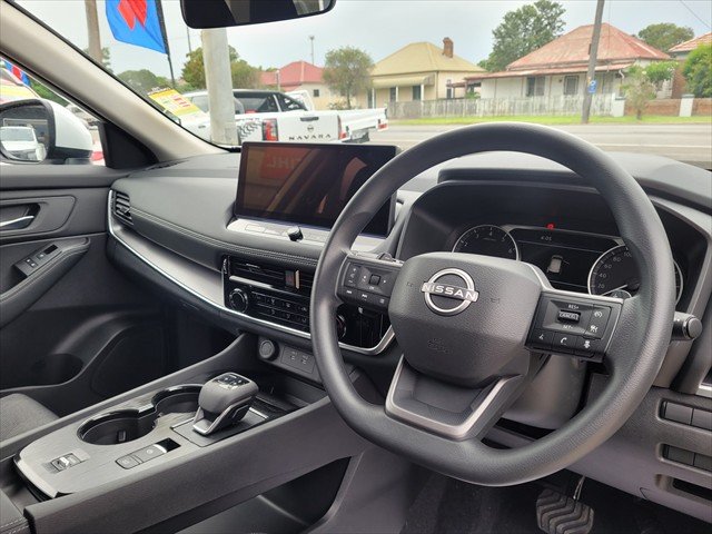 2026 Nissan X-TRAIL ST