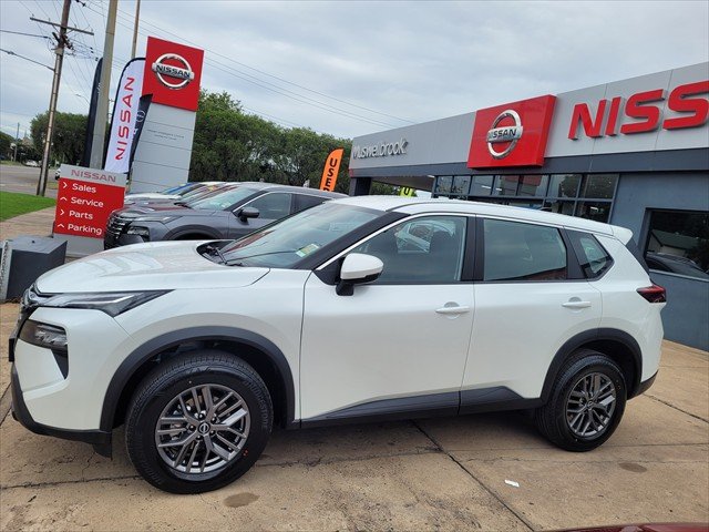 2026 Nissan X-TRAIL ST