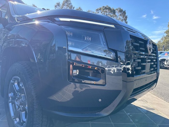 2025 Nissan Navara ST-X