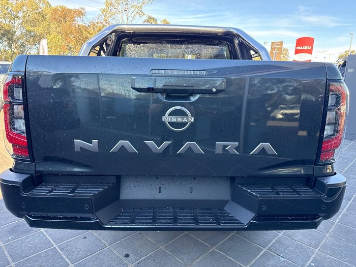 2025 Nissan Navara ST-X